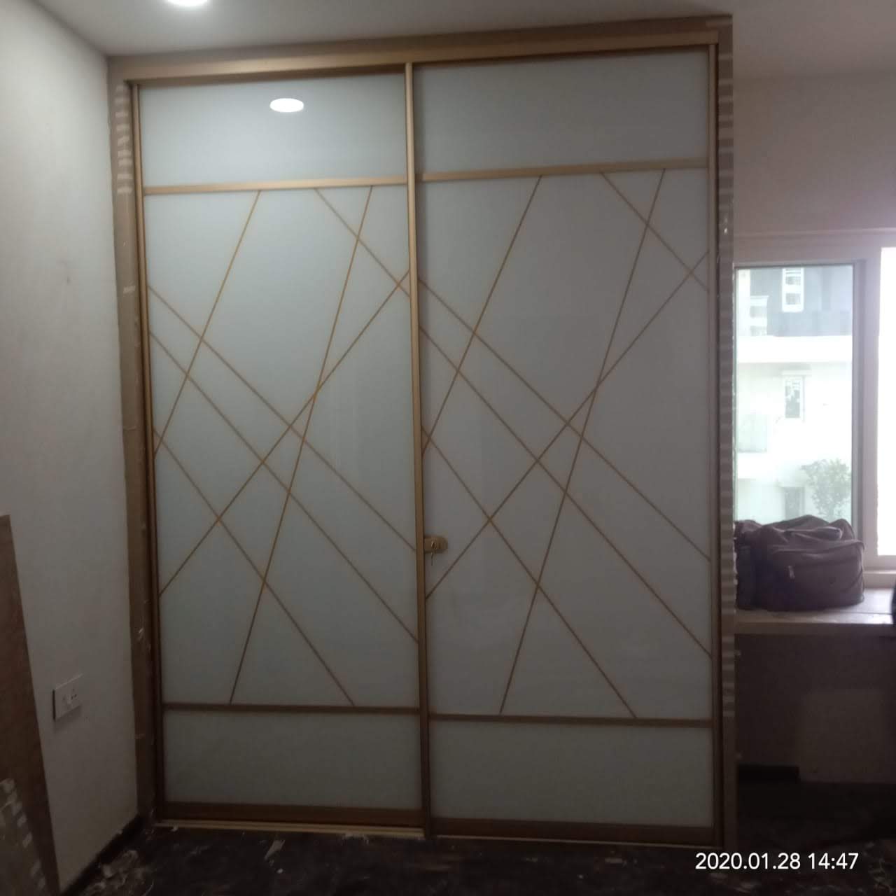 amazing-exclusive-designer-beautiful-lacquer-glass-wardrobes-in-gurgaon-gurgaon-best-dealers-and-manufacturers-in-gurgaon-india